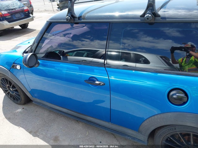 2011 MINI COOPER S WMWSV3C59BTY24273 Photo 5