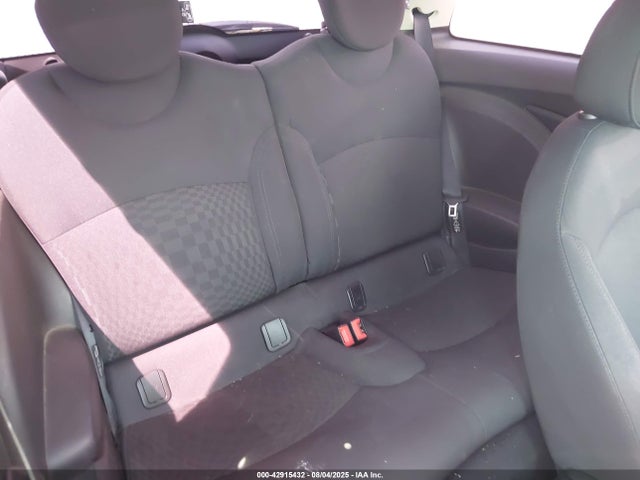 2011 MINI COOPER S WMWSV3C59BTY24273 Photo 7
