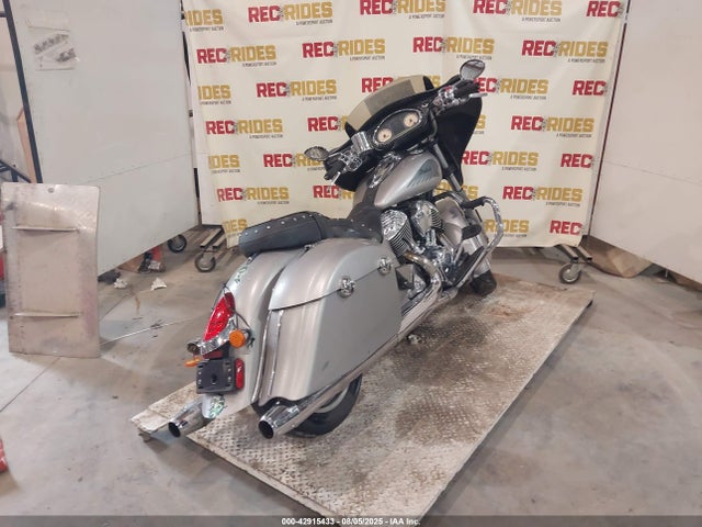 2016 INDIAN MOTORCYCLE CO. CHIEFTAIN 56KTCAAAXG3333892 Photo 3