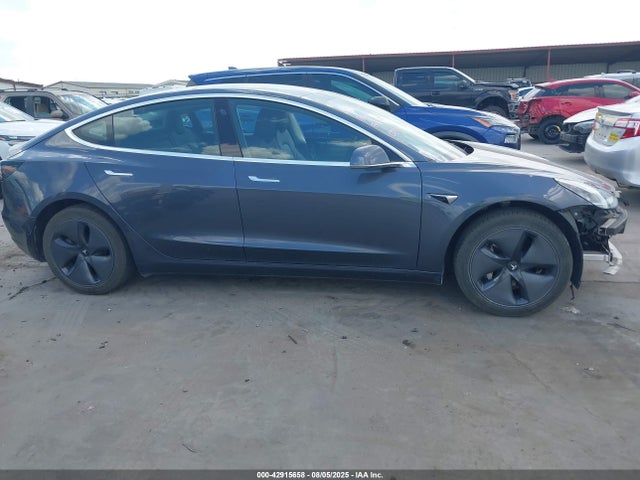 Tesla 2020 2020 5YJ3E1EA9LF739265 Image 14