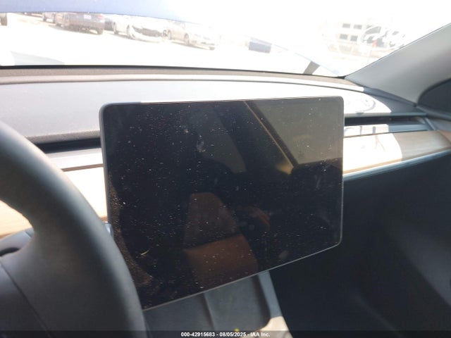 Tesla Model Y 2023 7SAYGDEF1PF614332 Image 7