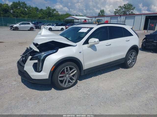 2021 CADILLAC XT4 1GYFZER47MF083085 Photo 1