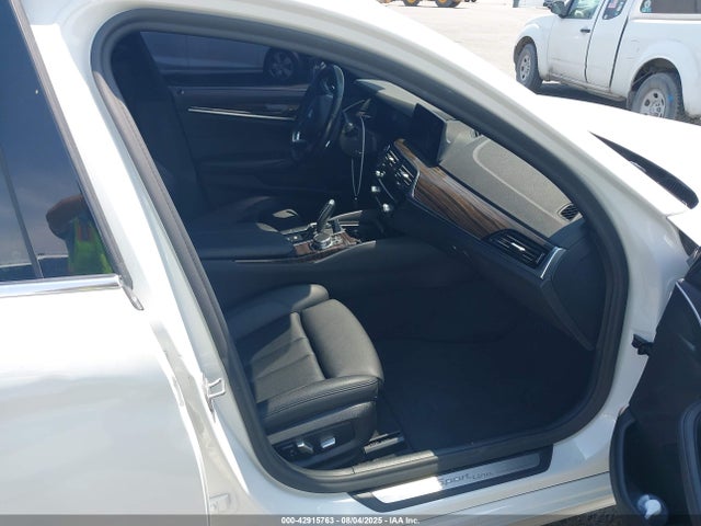 WBAJR3C04LCE14442 BMW 2020