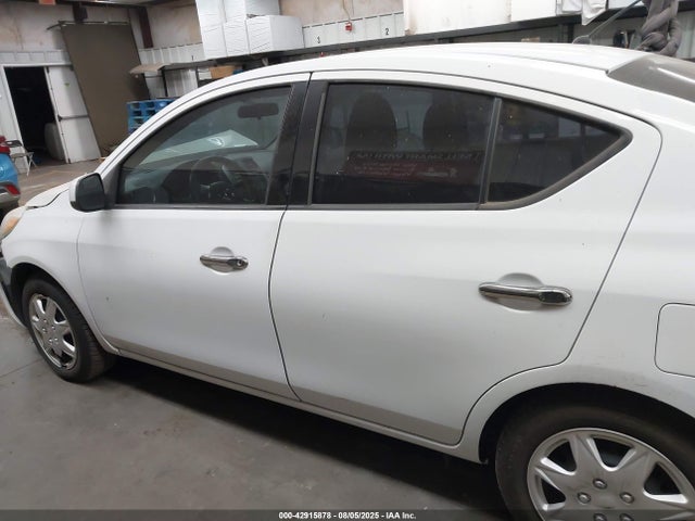 3N1CN7AP1EL834956 Nissan 2014