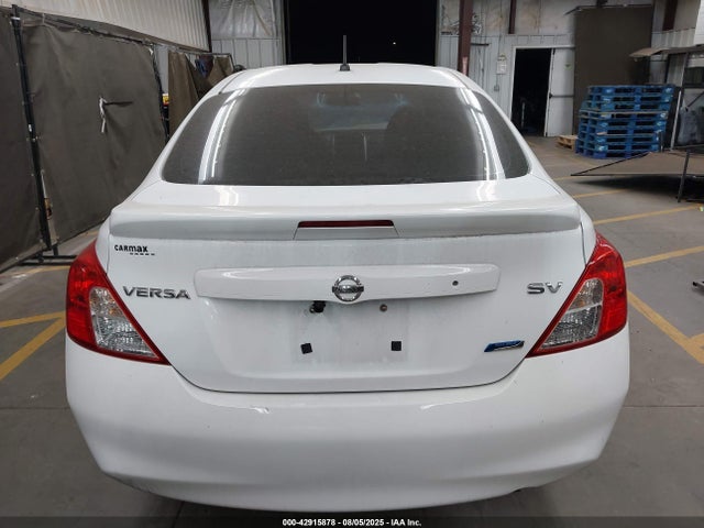 3N1CN7AP1EL834956 Nissan 2014
