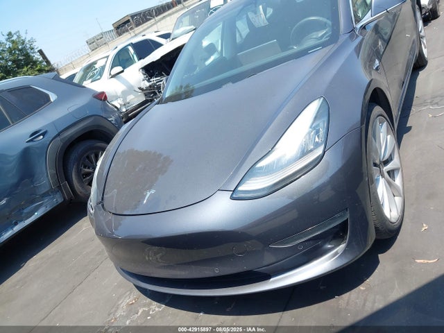 Tesla 2018 2018 5YJ3E1EAXJF059503 Image 12