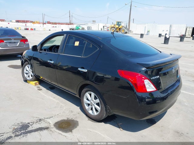 3N1CN7AP3EL830827 Nissan 2014