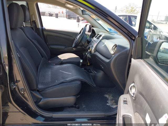3N1CN7AP3EL830827 Nissan 2014