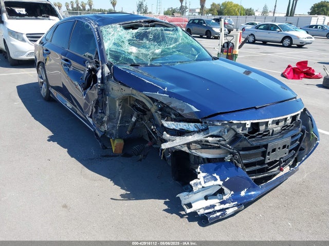 2018 1HGCV1F98JA015305 main image