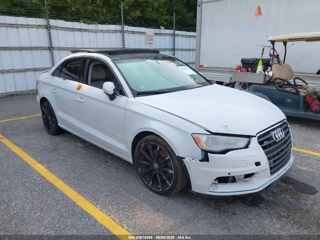 2015 AUDI A3 WAUEFGFF9F1026797 Photo 0