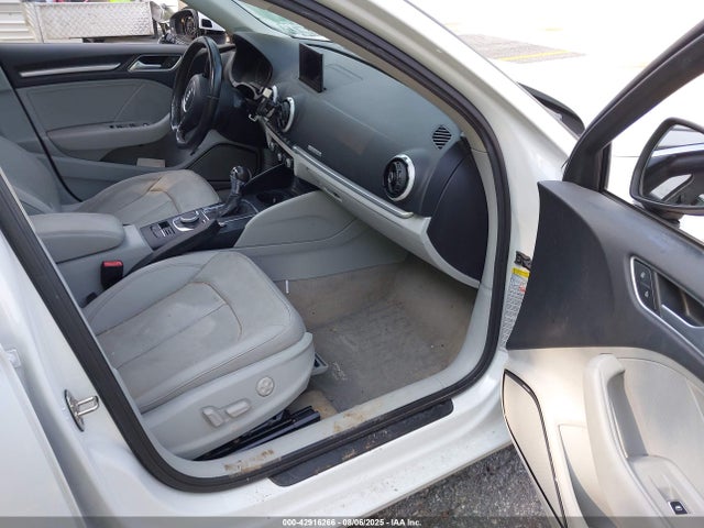 2015 AUDI A3 WAUEFGFF9F1026797 Photo 4