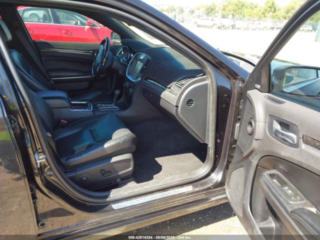 2011 CHRYSLER 300C 2C3CK6CT0BH524087 Photo 4