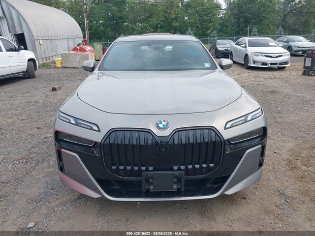 2024 BMW 760 WBA33EJ02RCS46010 Photo 5