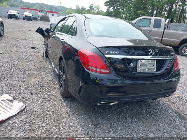 2018 MERCEDES-BENZ C 300 55SWF4KB7JU281634 Photo 2