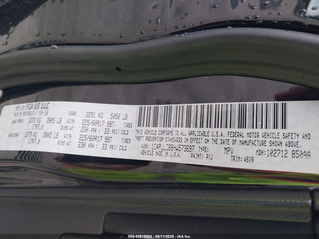 1C4PJLCB8HW573697 Jeep 2017