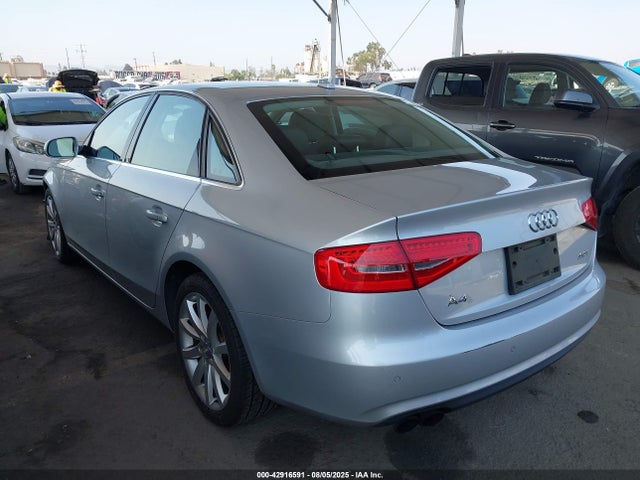 2013 AUDI A4 WAUEFAFL8DA149457 Photo 2