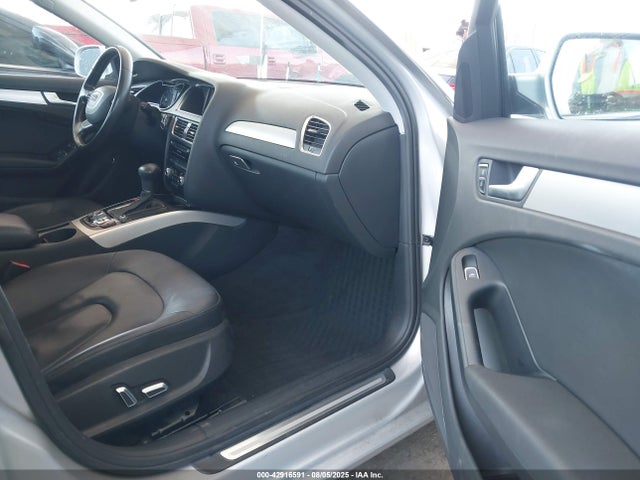 2013 AUDI A4 WAUEFAFL8DA149457 Photo 4