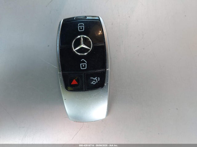 W1KZF8DB4MA936676 Mercedes-Benz m264