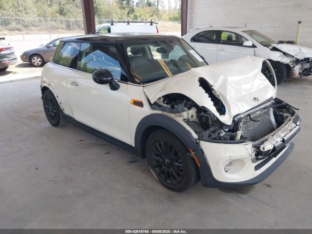 2017 MINI HARDTOP WMWXP5C30H2F61392 Photo 0