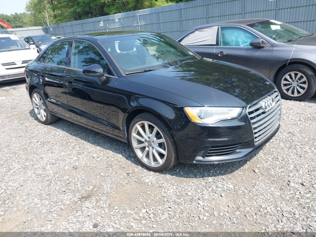 2015 AUDI A3 WAUAJGFF2F1078866 Photo 0