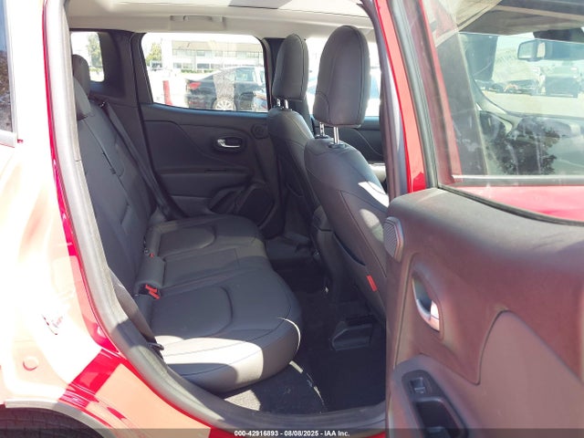 ZACNJDC11NPN81943 Jeep Renegade