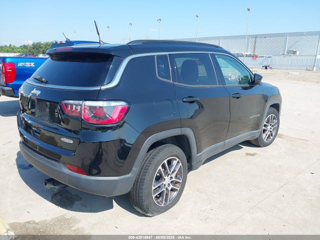 Jeep Compass 2017 3C4NJCBBXHT611509 Image 4