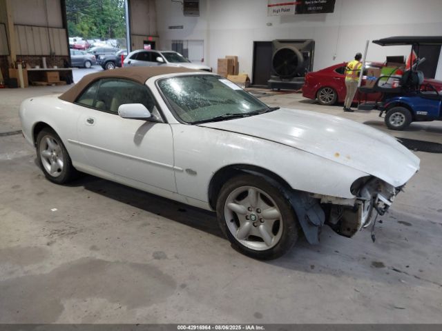 1999 JAGUAR XK8 SAJGX2043XC031651