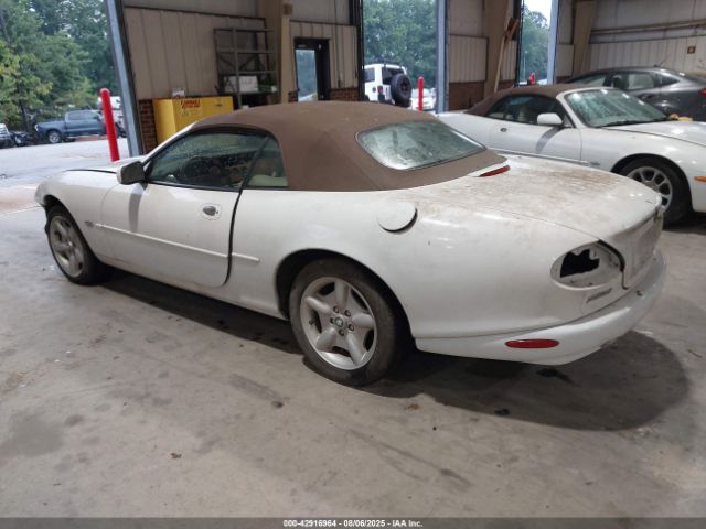 1999 JAGUAR XK8 SAJGX2043XC031651 Photo 2