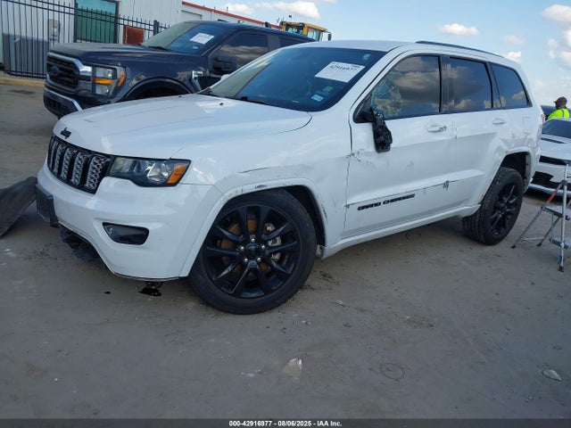 42916977 :رقم المزاد ، 1C4RJEAG3JC479978 vin ، 2018 Jeep Grand Cherokee Altitude 4x2 مزاد بيع
