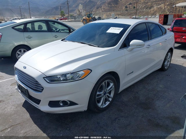 Ford 2016 2016 3FA6P0LU1GR281648 Image 2