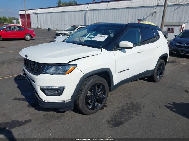 3C4NJDBB6JT492644 Jeep Compass