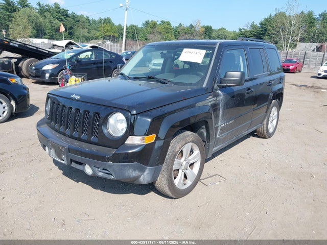 1C4NJRFB8FD425192 Jeep 2015