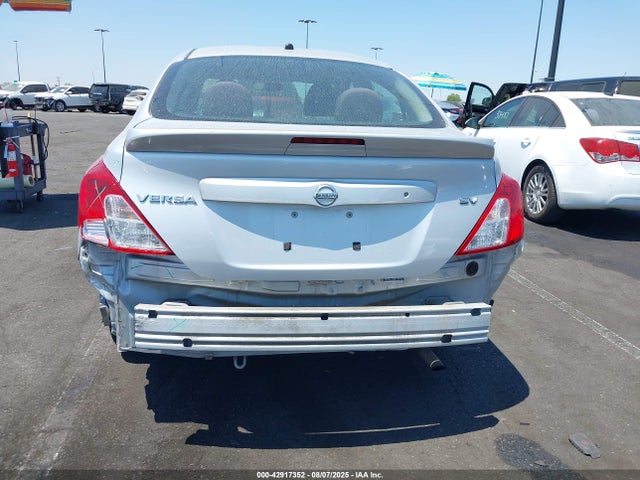 3N1CN7AP4HK440068 Nissan Versa