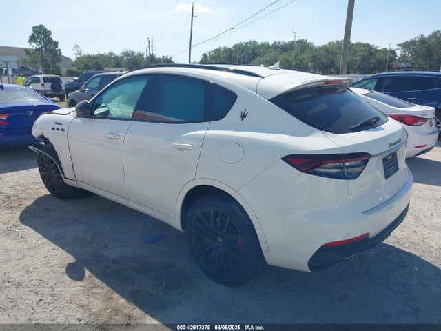 Продажа на аукционе авто 2024 Maserati Levante Modena Ultima, vin: ZN661YUM7RX447169, номер лота: 42917375