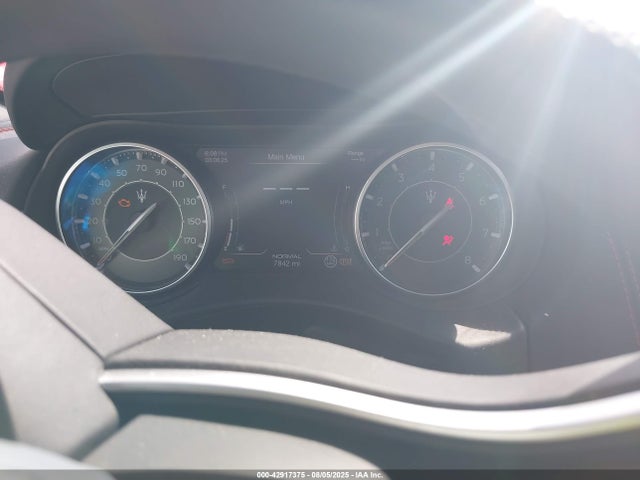 Продажа на аукционе авто 2024 Maserati Levante Modena Ultima, vin: ZN661YUM7RX447169, номер лота: 42917375