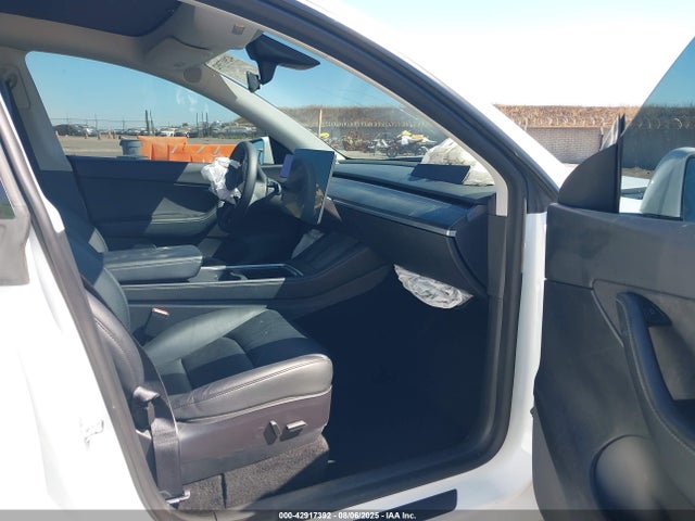 2022 TESLA MODEL Y 7SAYGDEF8NF484482 Photo 4