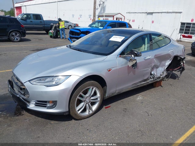 2014 TESLA MODEL S 5YJSA1S13EFP40474 Photo 1