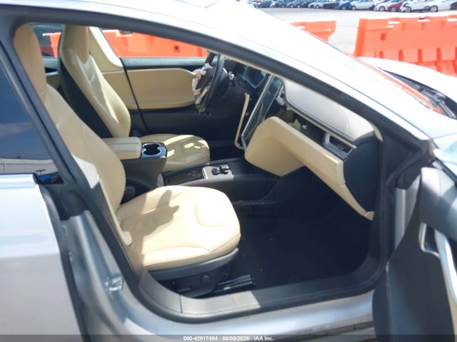 2014 TESLA MODEL S 5YJSA1S13EFP40474 Photo 4