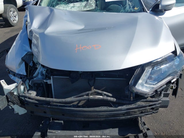 Nissan 2017 2017 KNMAT2MT1HP544988 Image 10