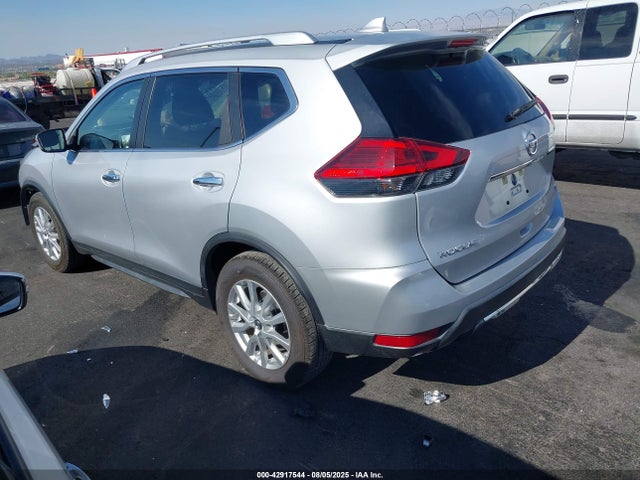 Nissan 2017 2017 KNMAT2MT1HP544988 Image 3
