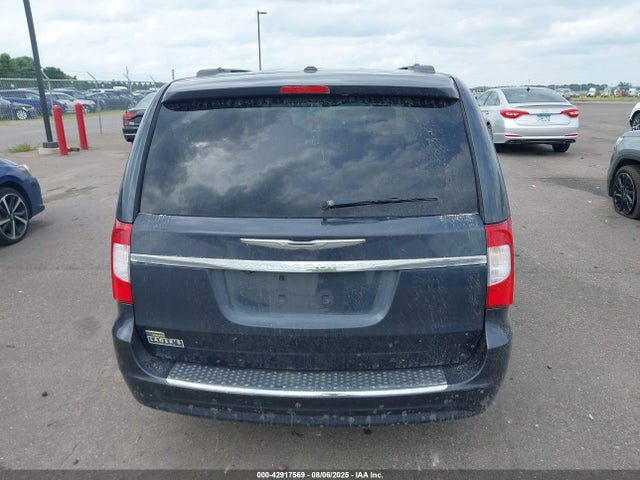 2C4RC1BGXER215784 Chrysler Town and Country