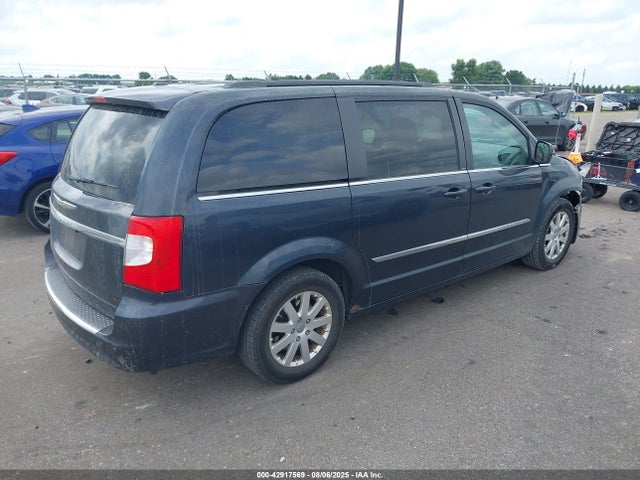 2C4RC1BGXER215784 Chrysler Town and Country