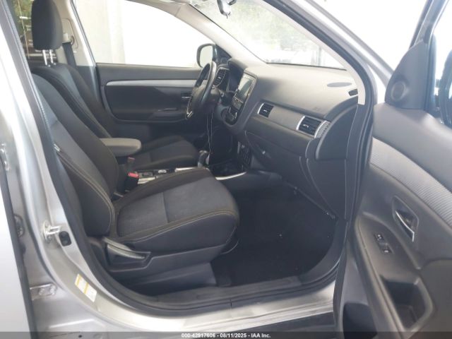 2018 MITSUBISHI OUTLANDER JA4AZ3A35JZ042580 Photo 4