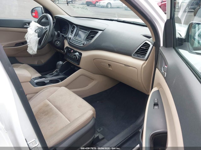 Hyundai 2016 2016 KM8J23A48GU033649 Image 5