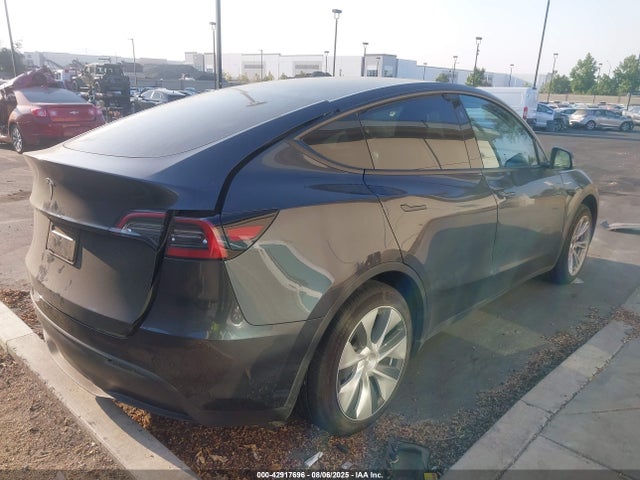 2024 TESLA MODEL Y 7SAYGDED5RF054624 Photo 3
