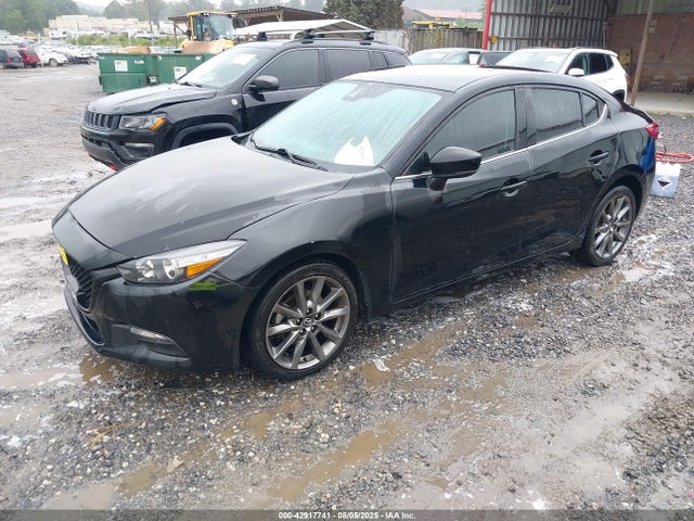 Mazda py 2018 3MZBN1V36JM216790 Image 2
