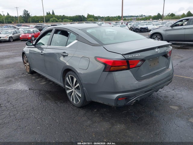 1N4BL4CV8KC196078 Nissan 2019
