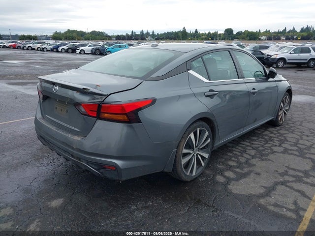 1N4BL4CV8KC196078 Nissan 2019