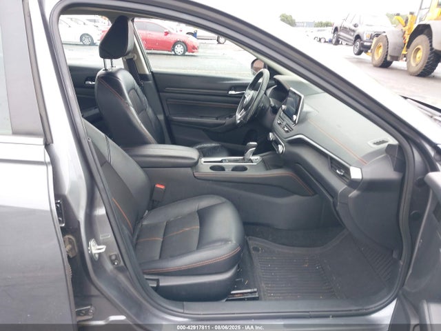 1N4BL4CV8KC196078 Nissan 2019