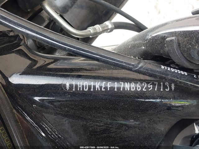 2022 HARLEY-DAVIDSON FLHTK 1HD1KEF17NB625713 Photo 9